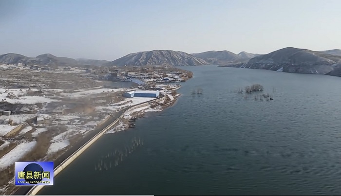 初雪染山河 西大洋水库铺展冬日画卷